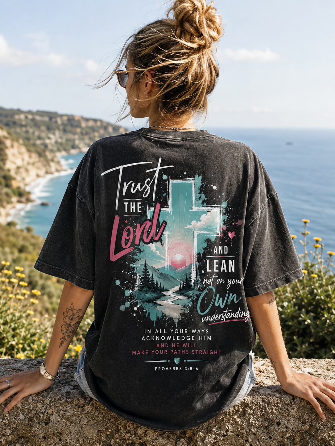 Vintage Faith Graphic T-Shirt – Trust the Lord