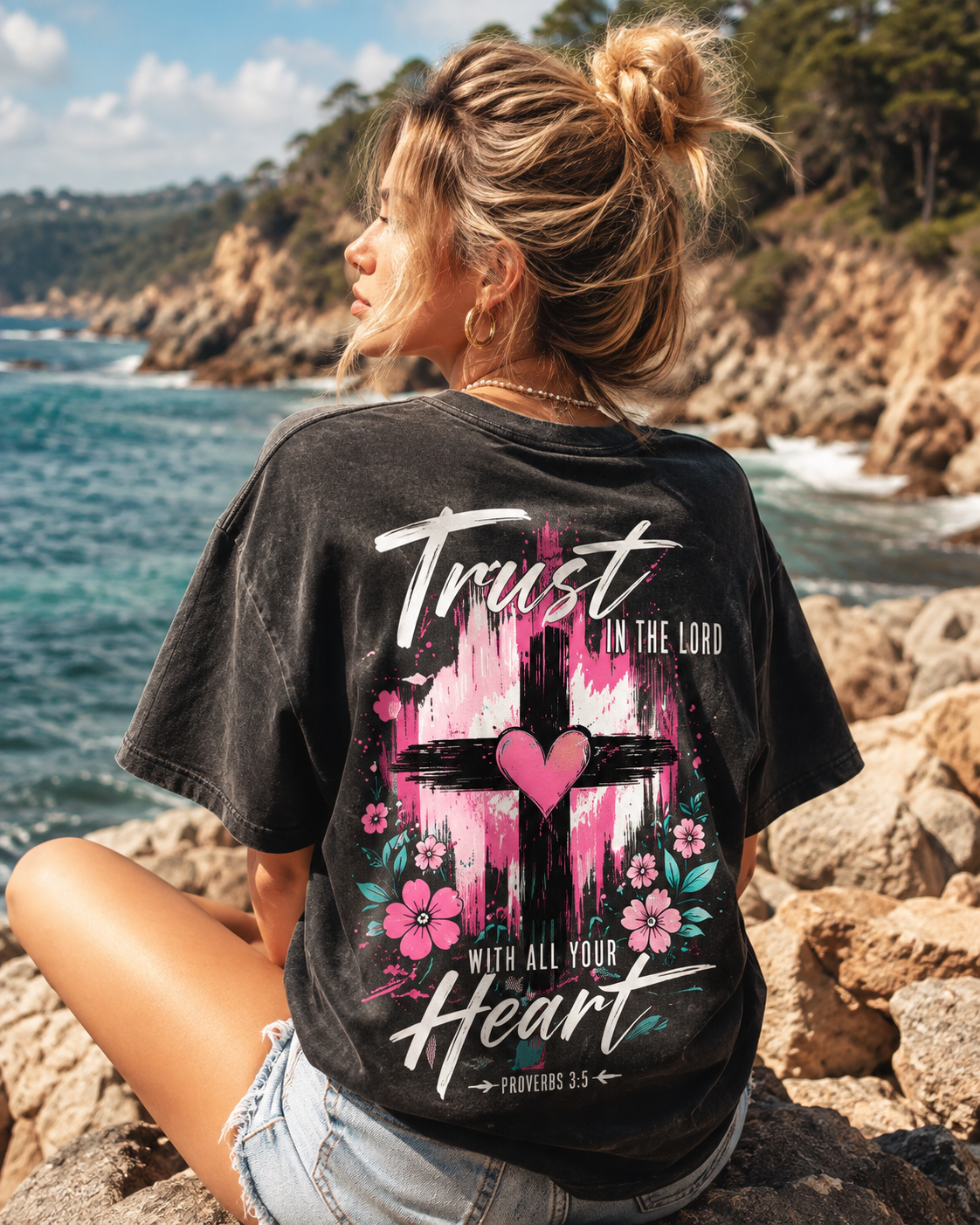 Trust in the Lord Heart Cross Tee – Vintage Washed T-Shirt