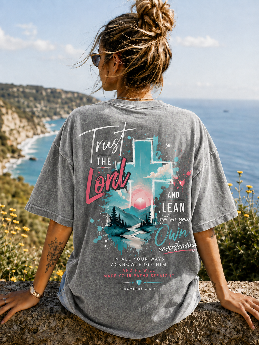 Vintage Faith Graphic T-Shirt – Trust the Lord