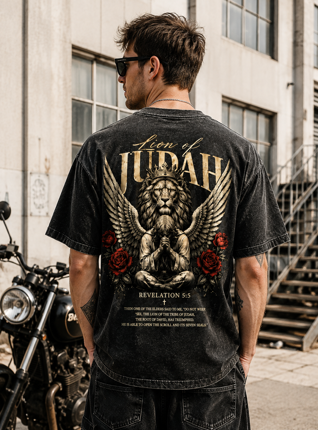 Savior – Lion of Judah Vintage Tee