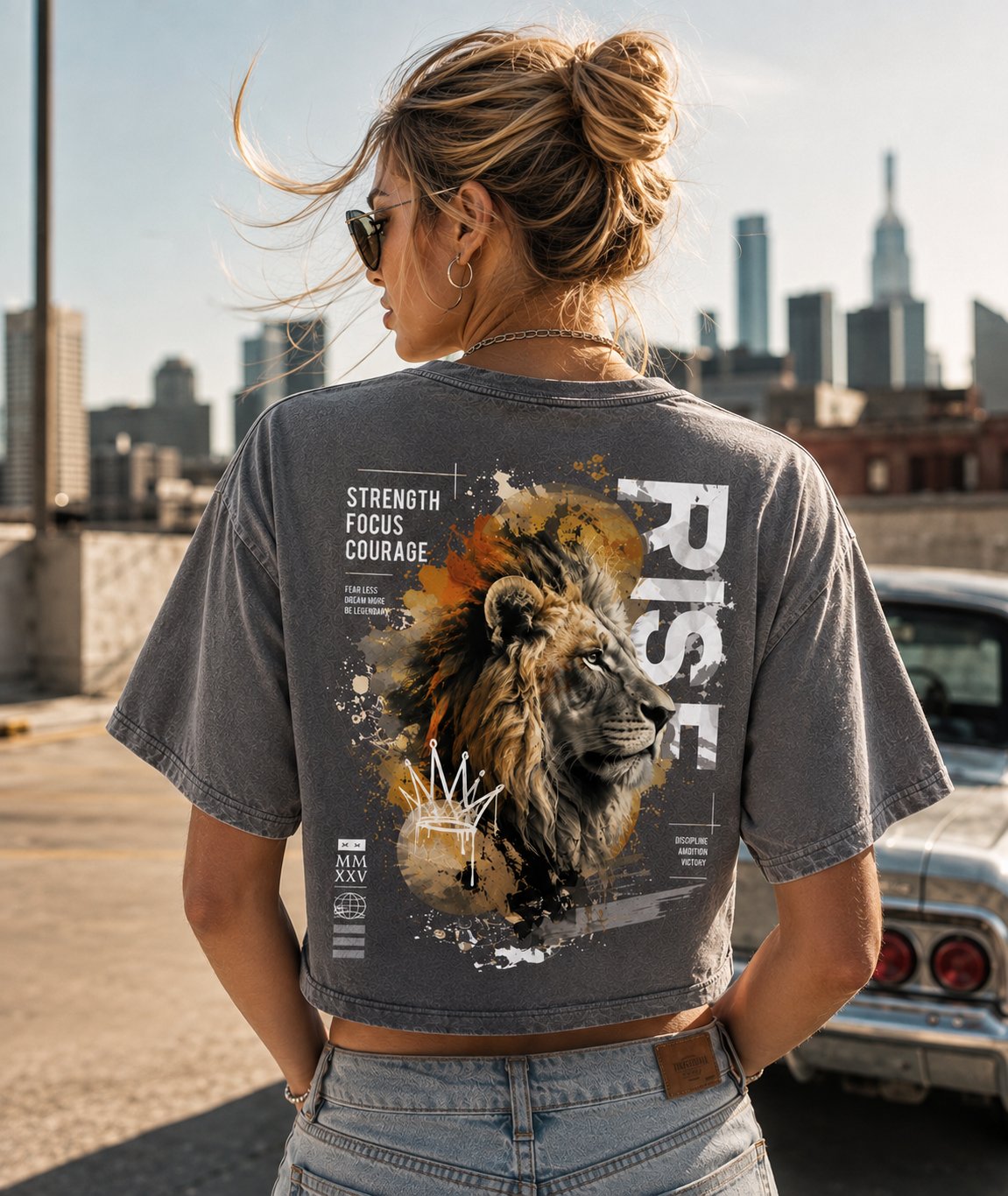 Rise Lion Vintage Crop Top – Women’s Graphic Tee