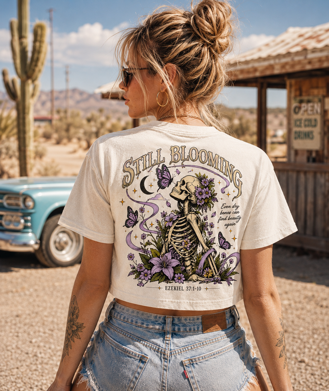 Still Blooming Skeleton – Vintage Wash Crop Tee