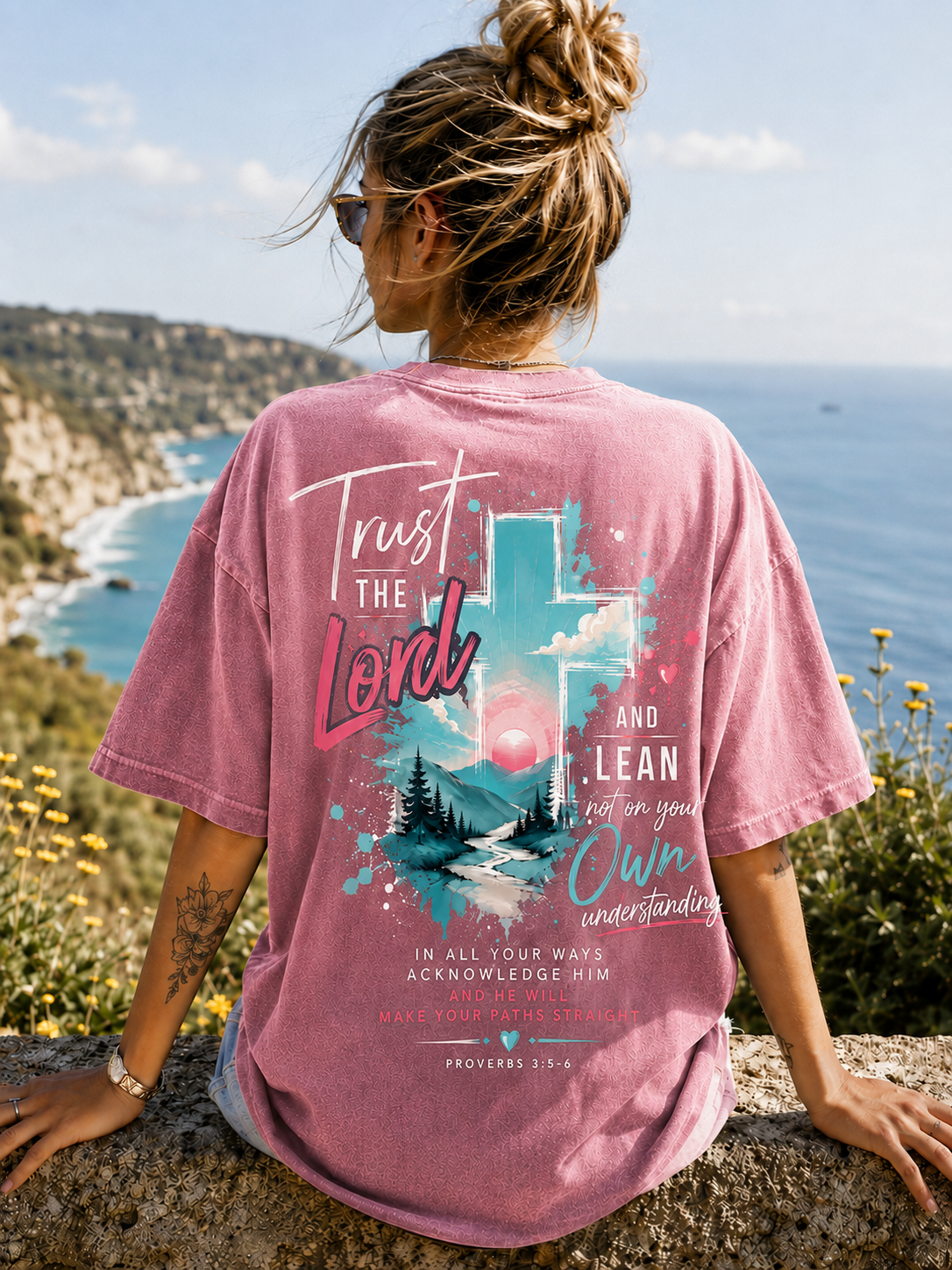 Vintage Faith Graphic T-Shirt – Trust the Lord