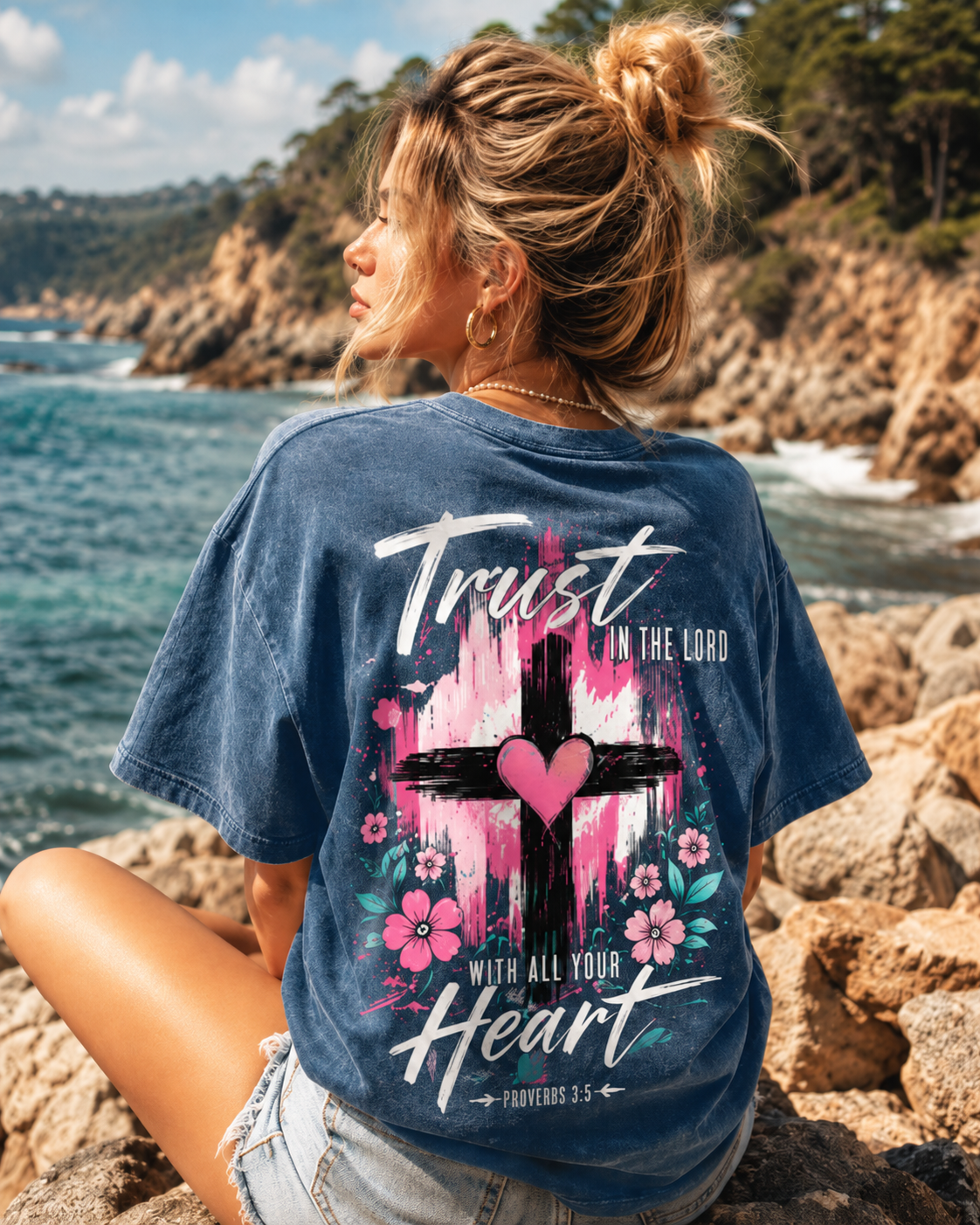 Trust in the Lord Heart Cross Tee – Vintage Washed T-Shirt
