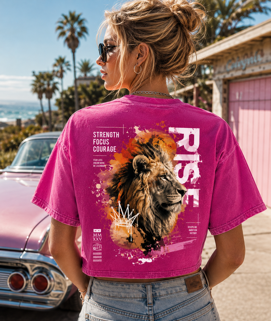 Rise Lion Vintage Crop Top – Women’s Graphic Tee
