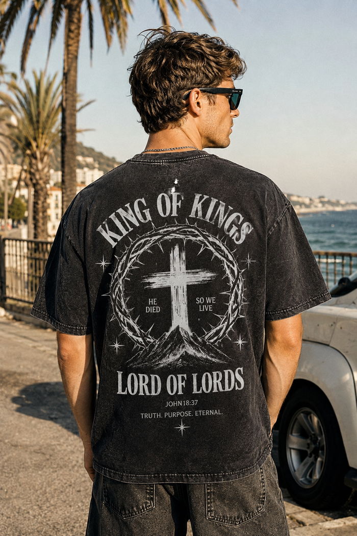 King of Kings Vintage Graphic T-Shirt – Oversized Washed Tee